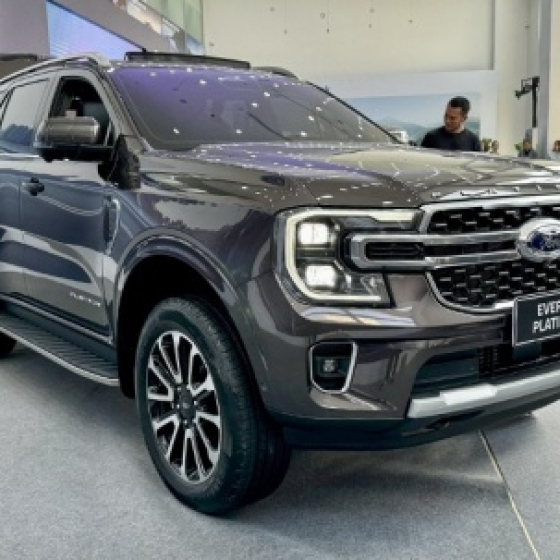 Chi tiết Ford Everest Platinum vừa ra mắt tại Việt Nam, giá 1,5 tỷ...